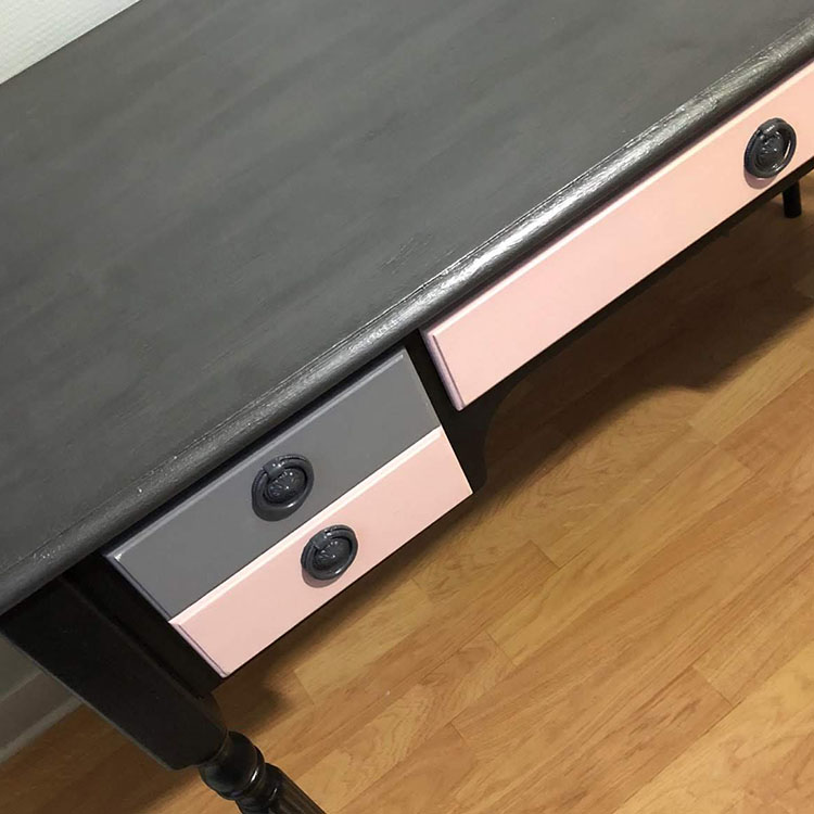 Miniature Bureau Estelle